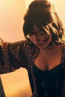 艳妇乳肉豪妇荡乳ⅩXXOO图片